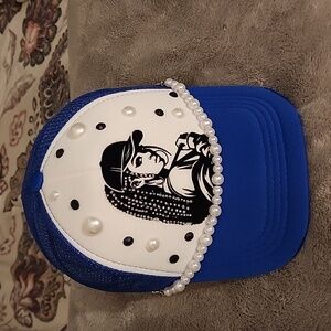 Trucker hat